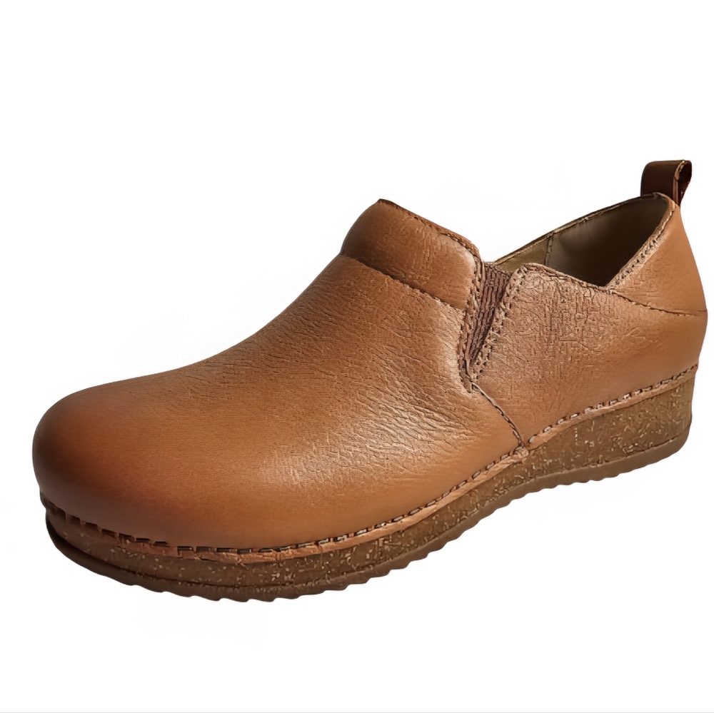 Dansko Meara Waxy Milled Tan Clog Womens Size EU 39/US 8.5 NEW